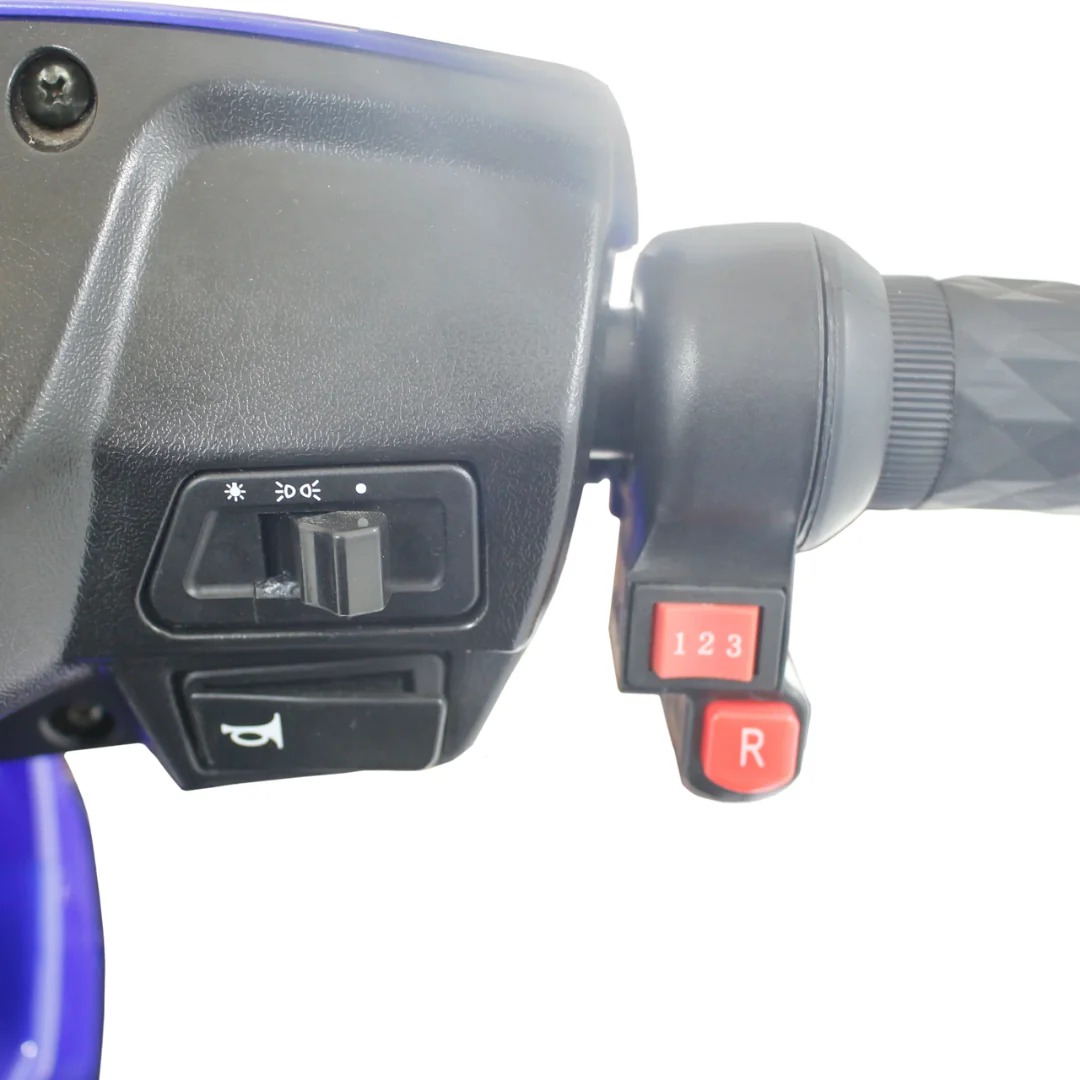 GIO Tron 4-Wheeled Smart Mobility Scooter with Swivel Seat