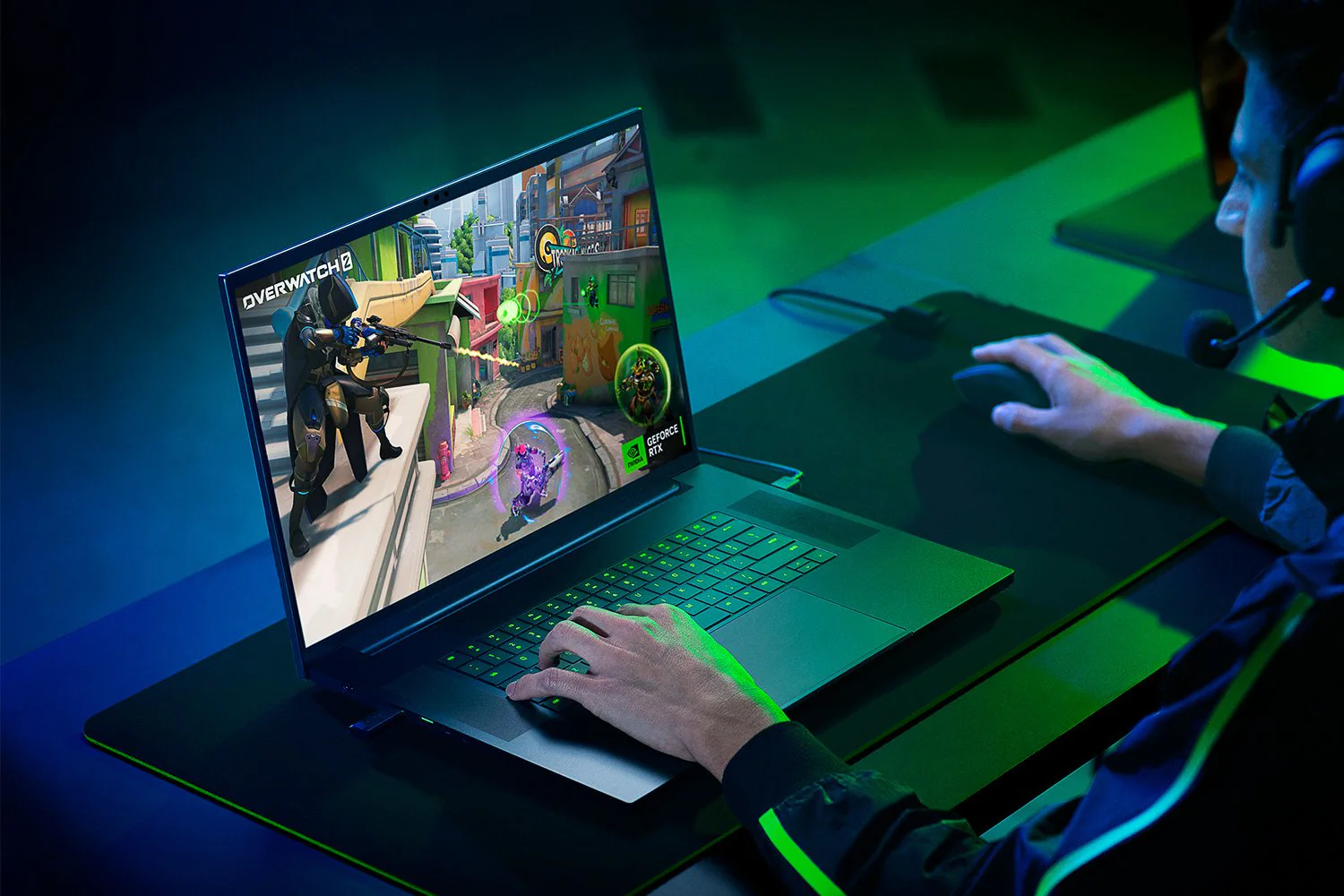 Razer Blade 18 18 I9-13950HX 32GB 1TB NVIDIA GeForce RTX 4080 / Intel UHD Graphics Windows 11 Home