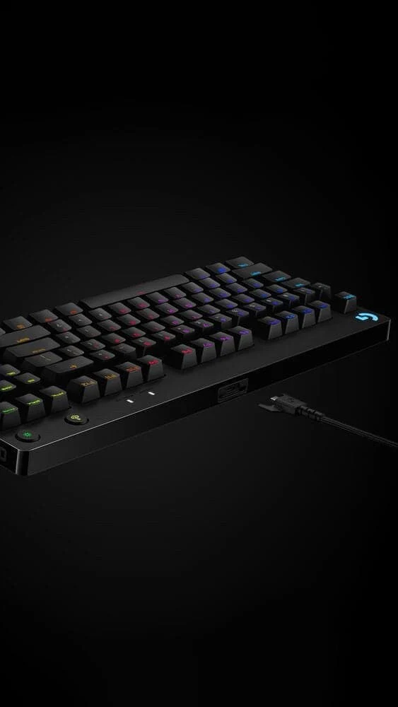 Mechanische Gaming-Tastatur Logitech G PRO– SCHWARZ– USB– NORDIC