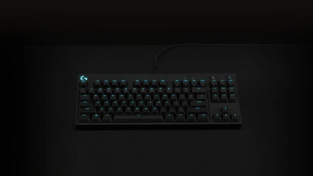 Mechanische Gaming-Tastatur Logitech G PRO– SCHWARZ– USB– NORDIC