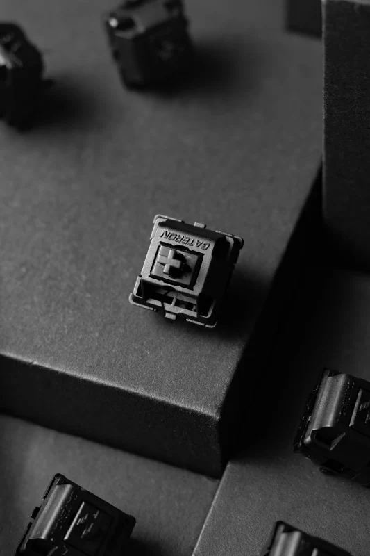 Ducky Switch Kit Gateron Oil King (110stk) - Linear | 4.0mm Travel | 55g Actuation