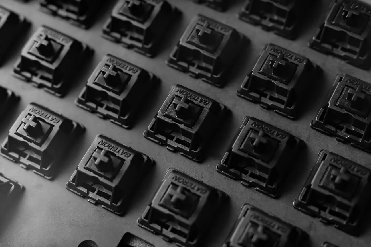 Ducky Switch Kit Gateron Oil King (110stk) - Linear | 4.0mm Travel | 55g Actuation